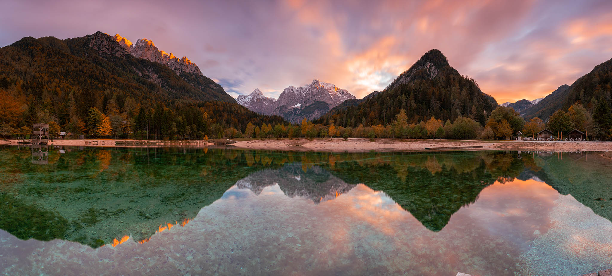 Panoramic photo of Lake Jasna in Slovenia. slovenia photography workshops
