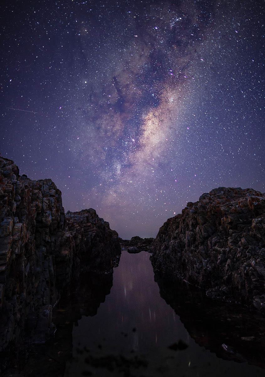 Astro photo in Kaikoura, a coastal town on the North Island in New Zealand.