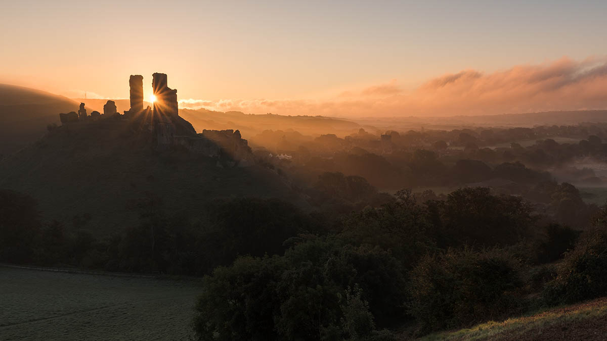 Dorset landscape photography workshops for beginners at Corfe Castle